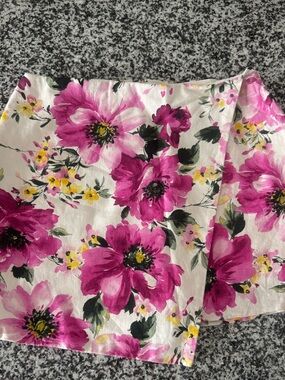 Abercrombie & Fitch Floral Linen Skort